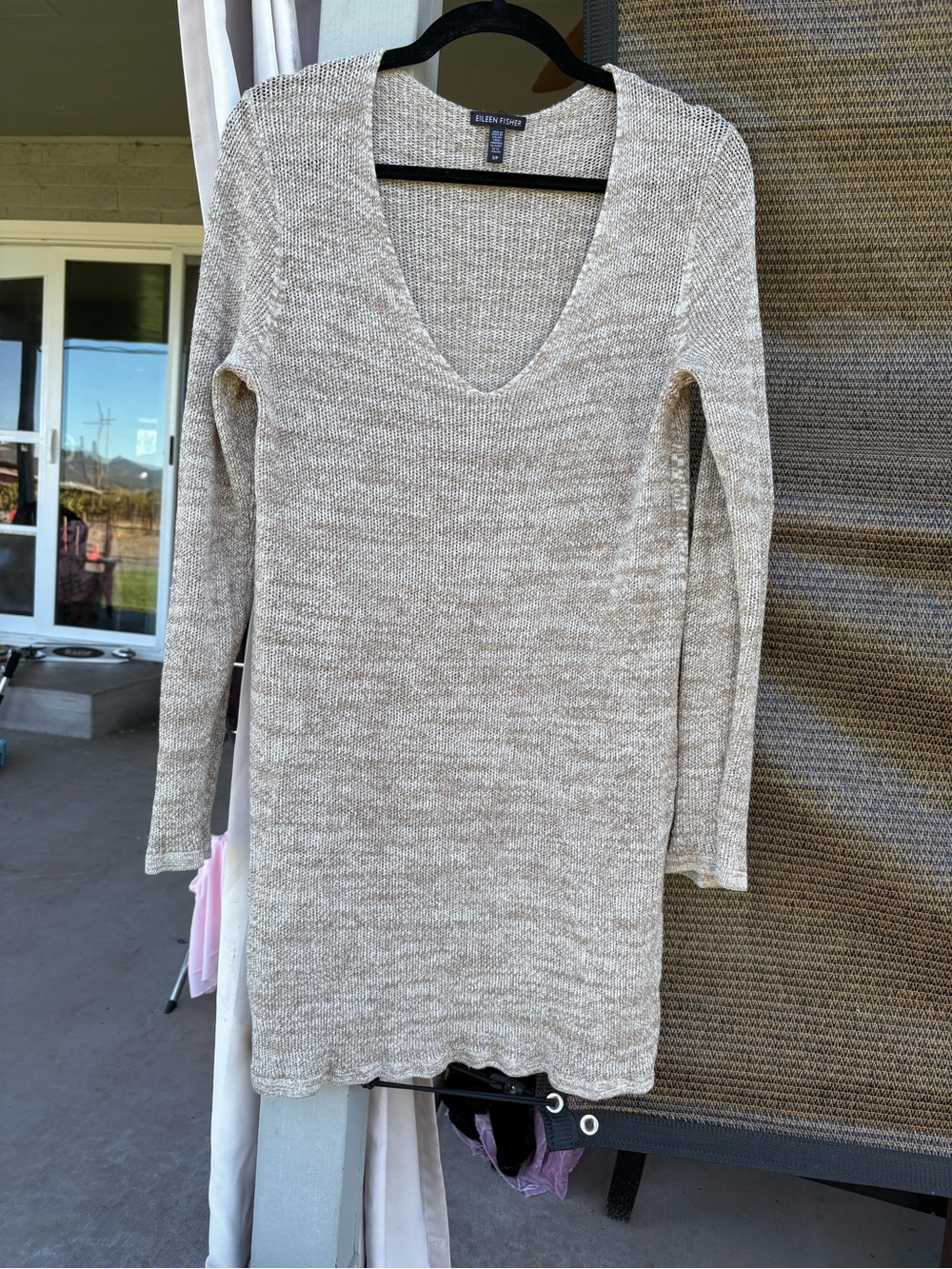 Ellen Tracy Cream V-Neck Knit Tunic